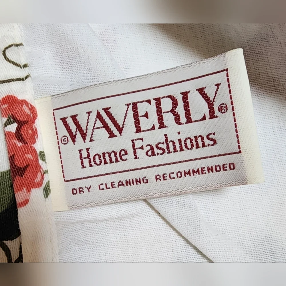 Waverly Home Fashion 2 Grapes Valance